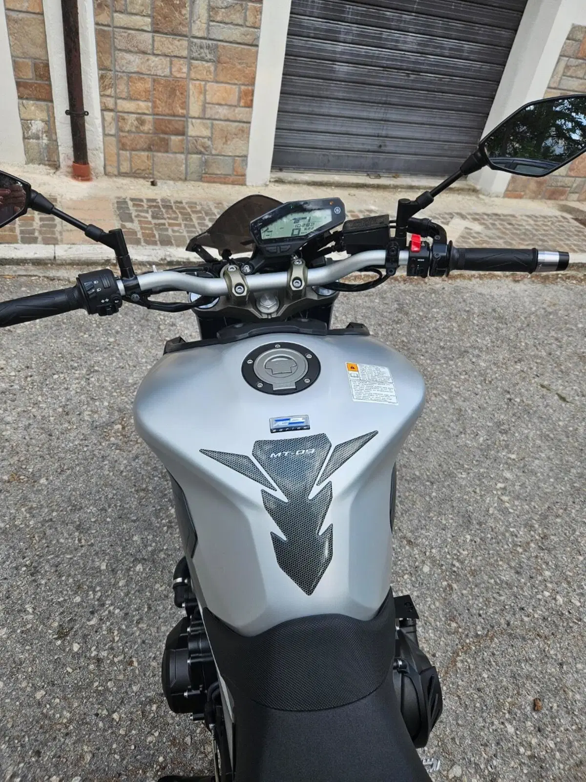 Yamaha MT-09 ABS (2016) (6)