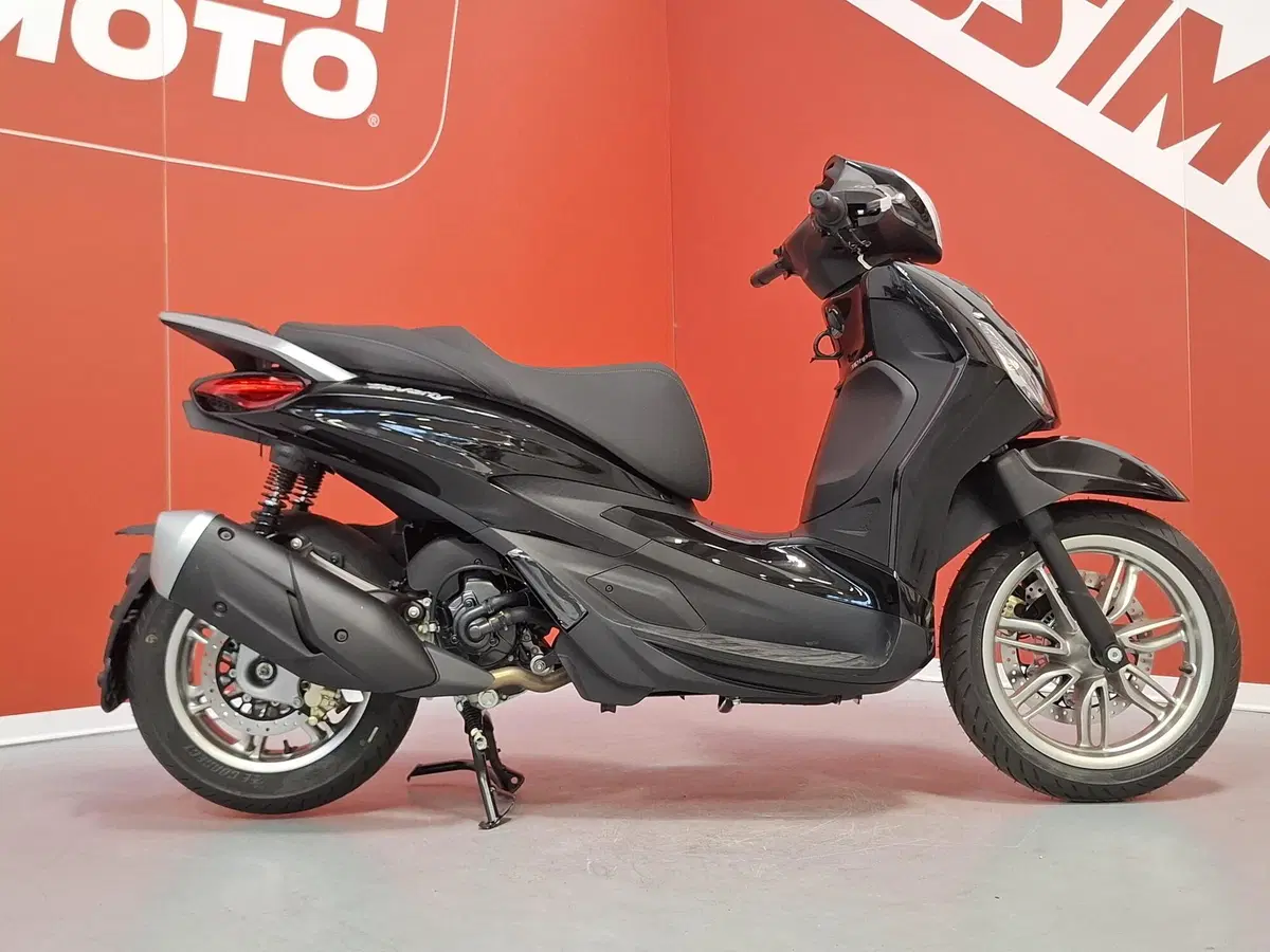 Piaggio Beverly 310 (2025 - 26) (3)