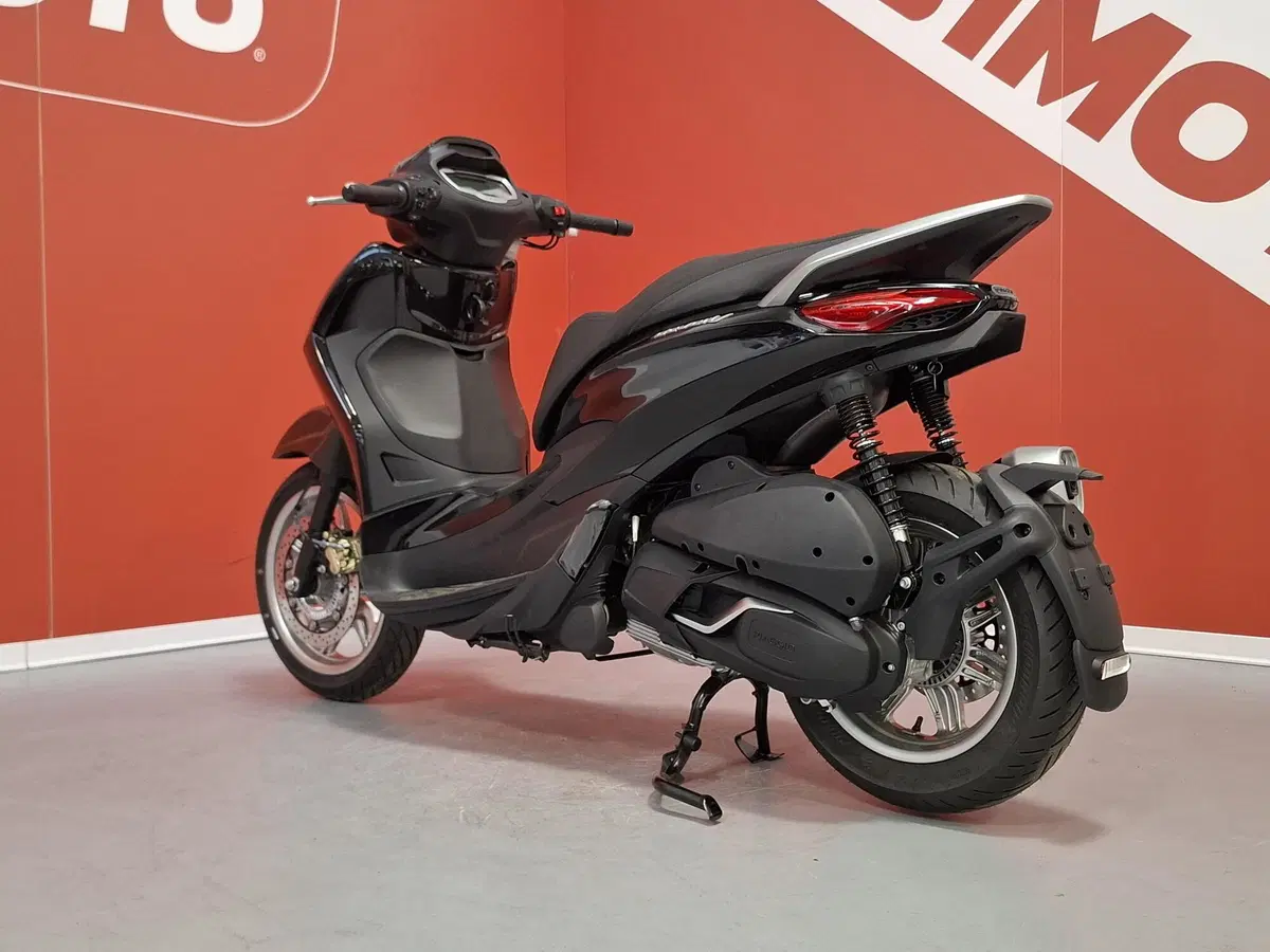 Piaggio Beverly 310 (2025 - 26) (4)