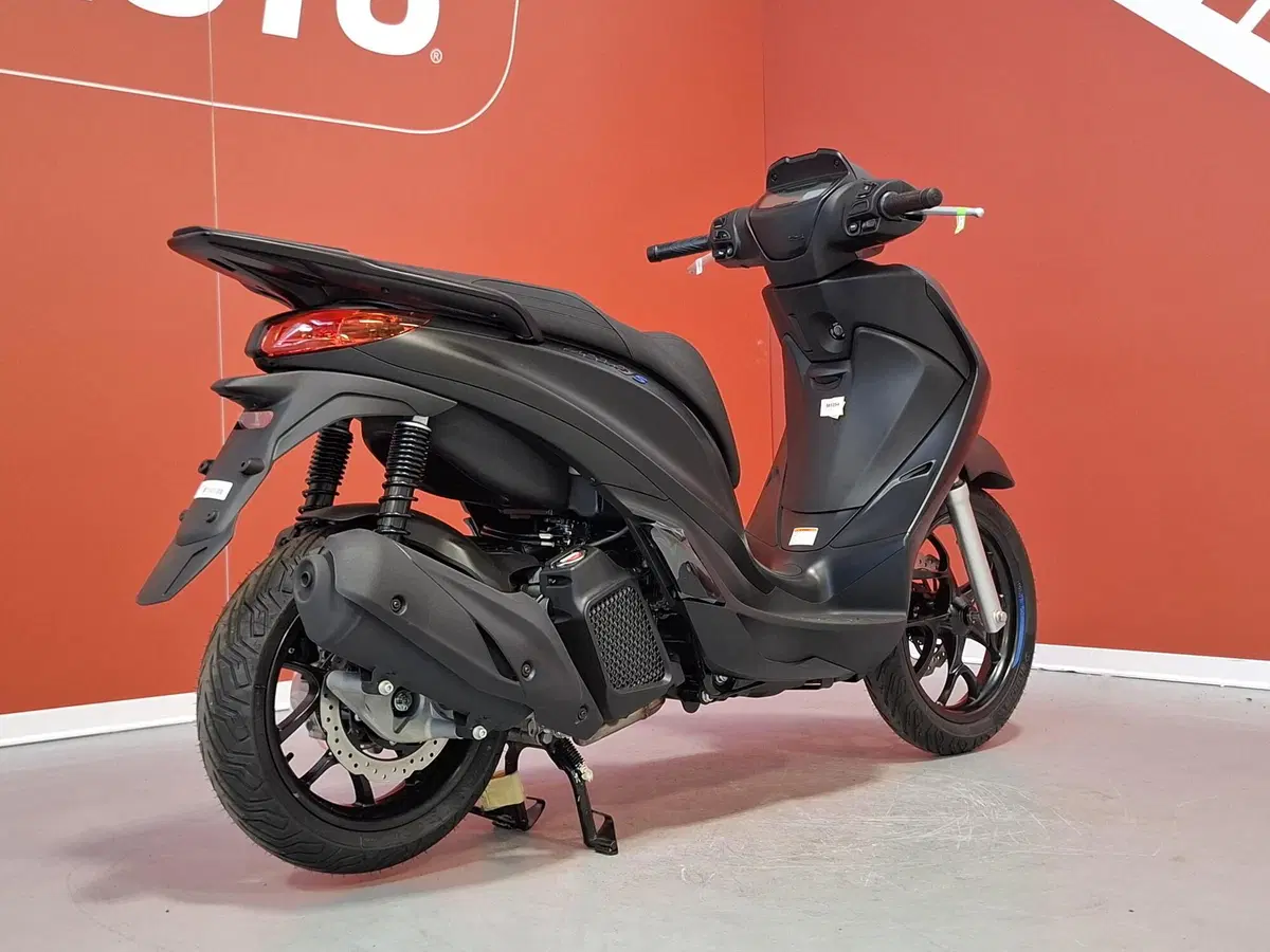 Piaggio Medley 125 S (2025 - 26) (8)