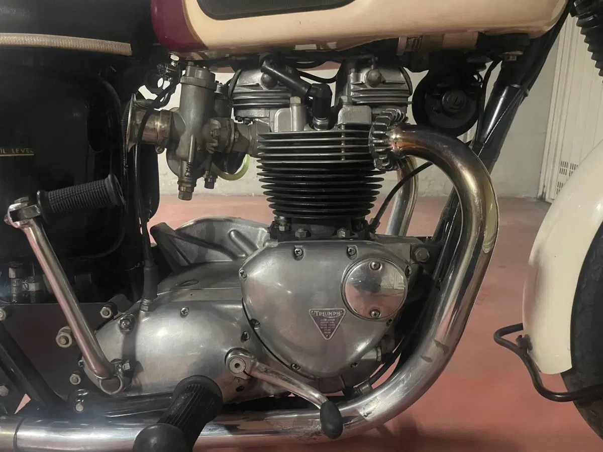 Triumph Bonneville T120 (7)