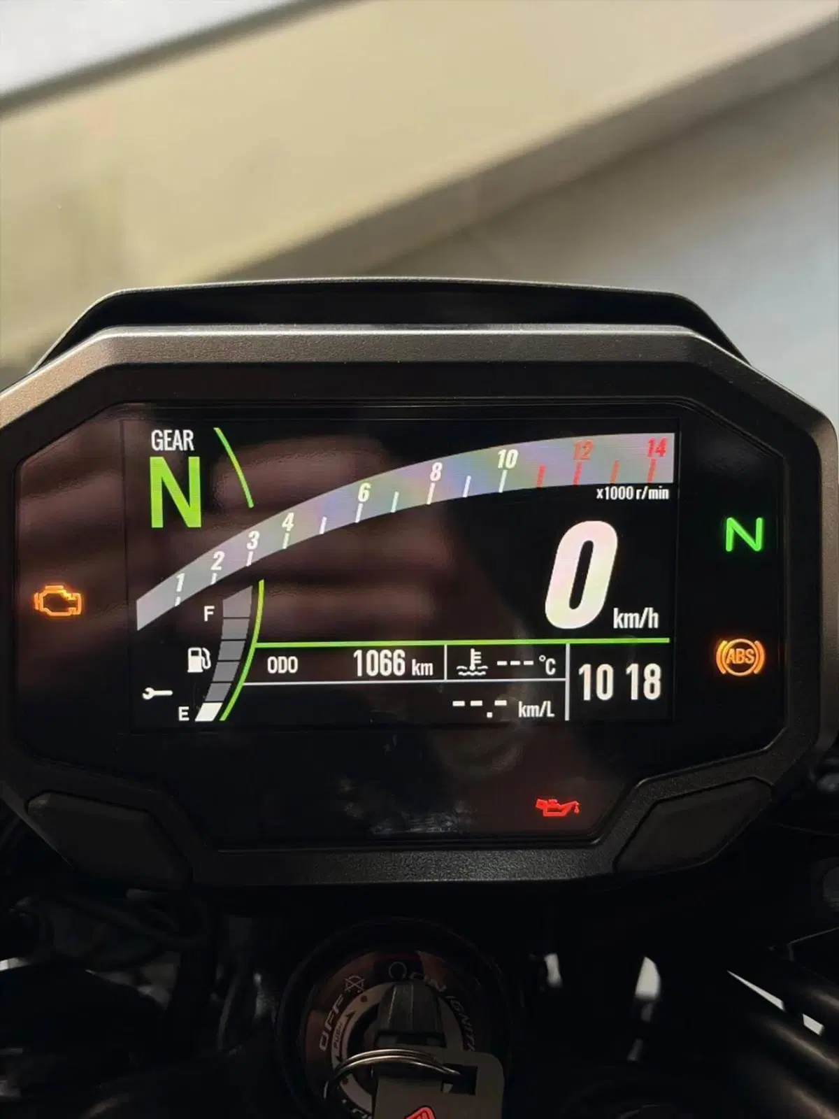 Kawasaki Z 500 SE Sport (2025 - 26) (5)