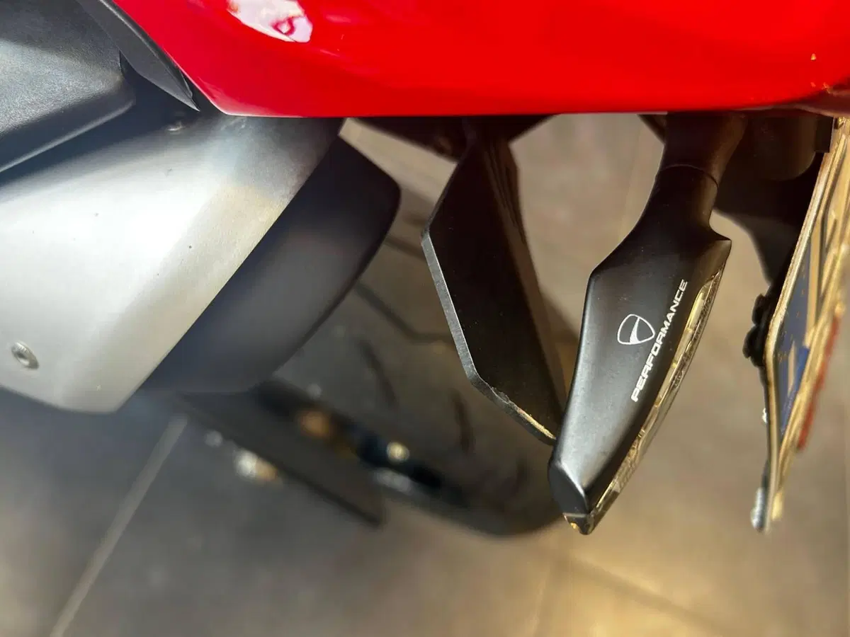 Ducati Hypermotard 950 (2022 - 25) (4)