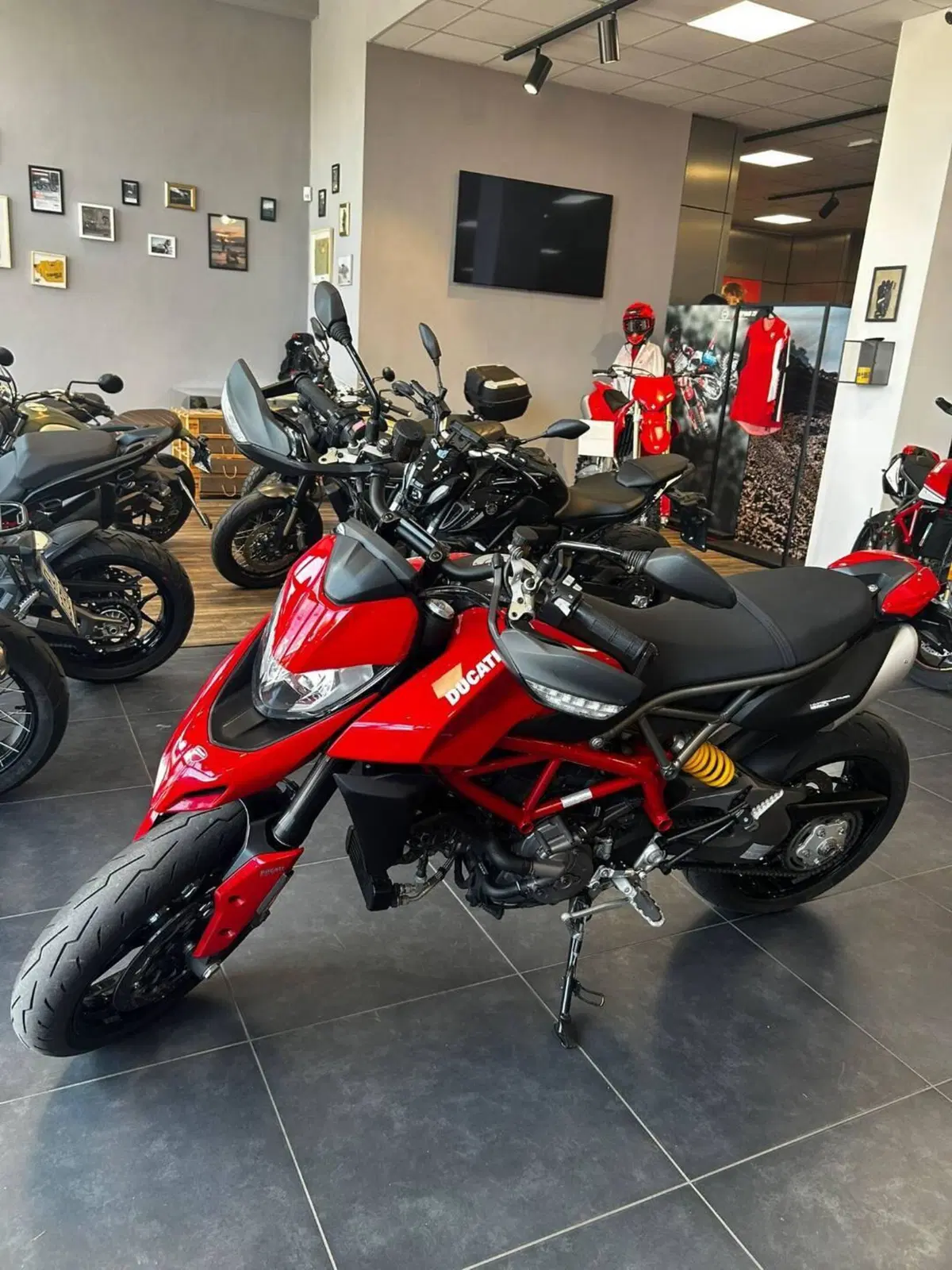 Ducati Hypermotard 950 (2022 - 25) (6)