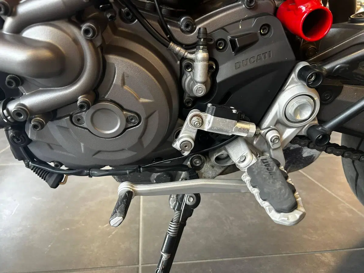 Ducati Hypermotard 950 (2022 - 25) (7)