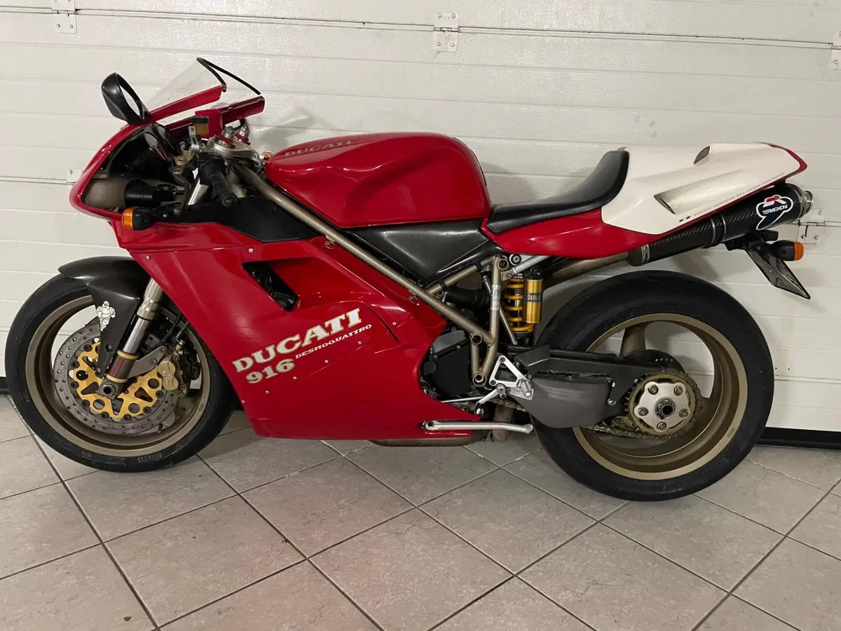 Ducati 916 SP (2)