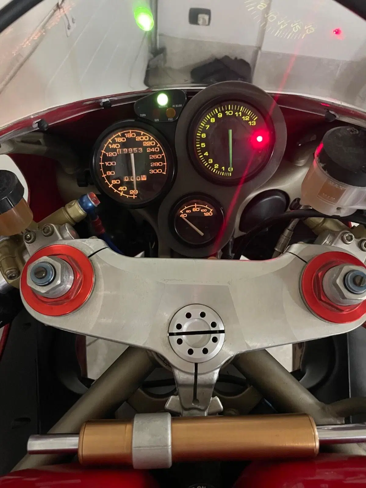 Ducati 916 SP (4)