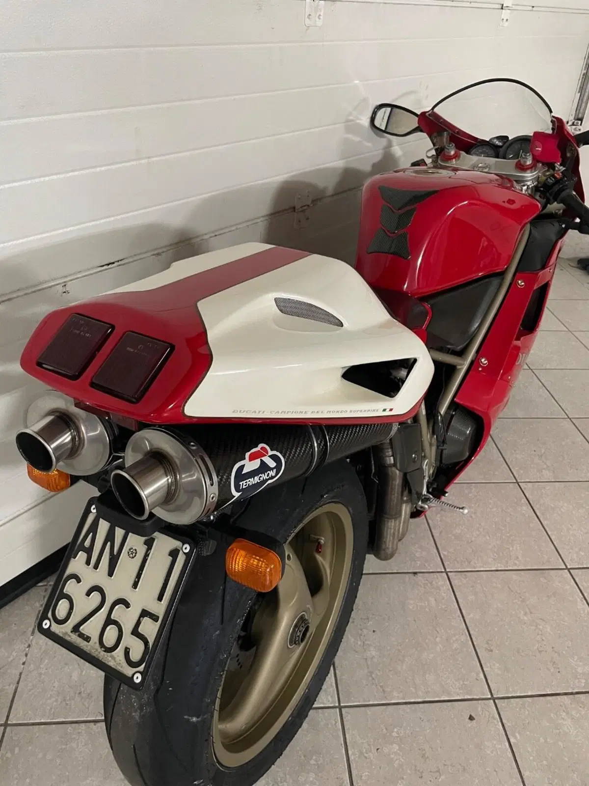 Ducati 916 SP (5)