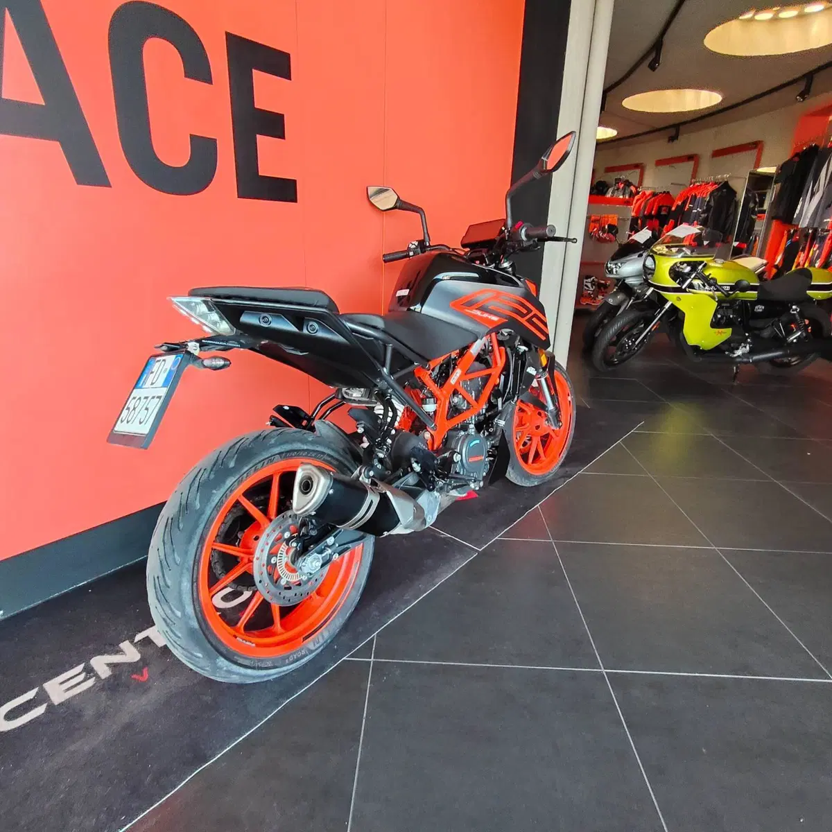 KTM 125 Duke (2021 - 23) (5)