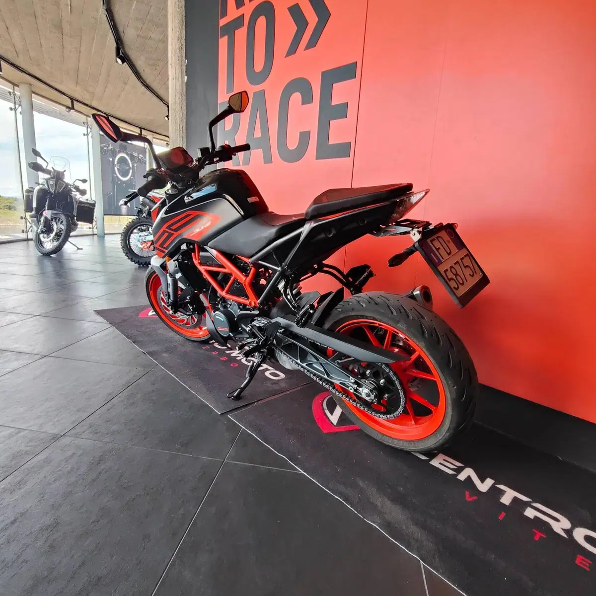 KTM 125 Duke (2021 - 23) (10)
