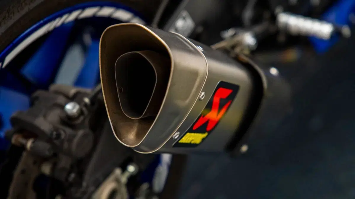Yamaha YZF R1 (2020 - 25) (14)