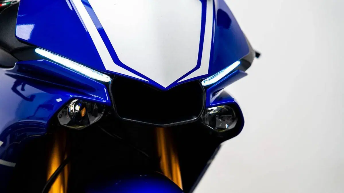 Yamaha YZF R1 (2020 - 25) (17)