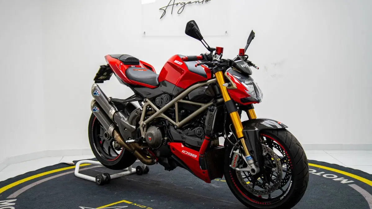 Ducati Streetfighter (2009 - 12) (2)