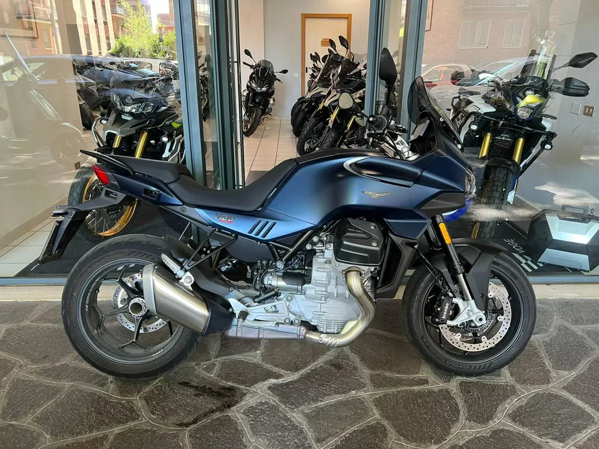 Moto Guzzi V100 Mandello (2025 - 26)