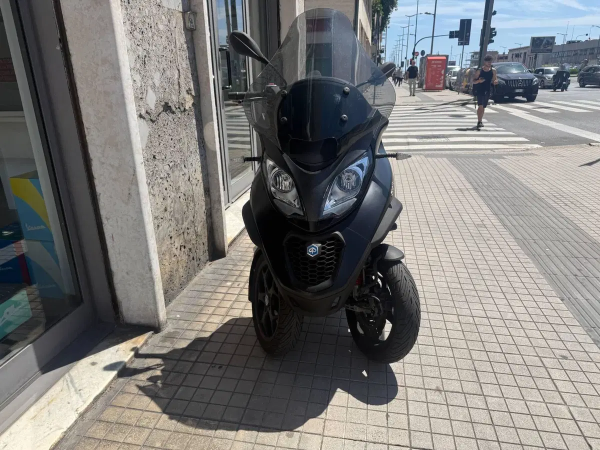 Piaggio Mp3 500 ABS Hpe Sport Advanced (2021 - 23) (3)