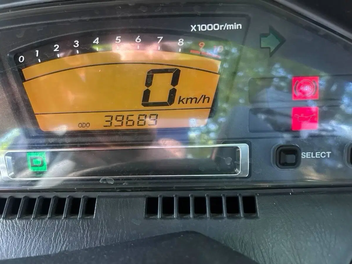 Suzuki Burgman AN 650 Executive ABS (2006 - 12) (2)