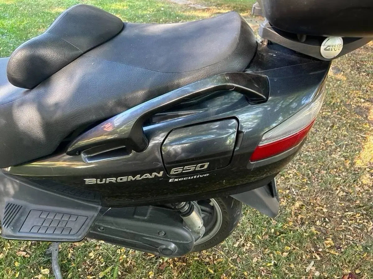 Suzuki Burgman AN 650 Executive ABS (2006 - 12) (4)