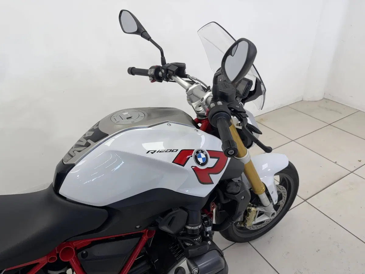 Bmw R 1200 R (2015 - 16) (8)