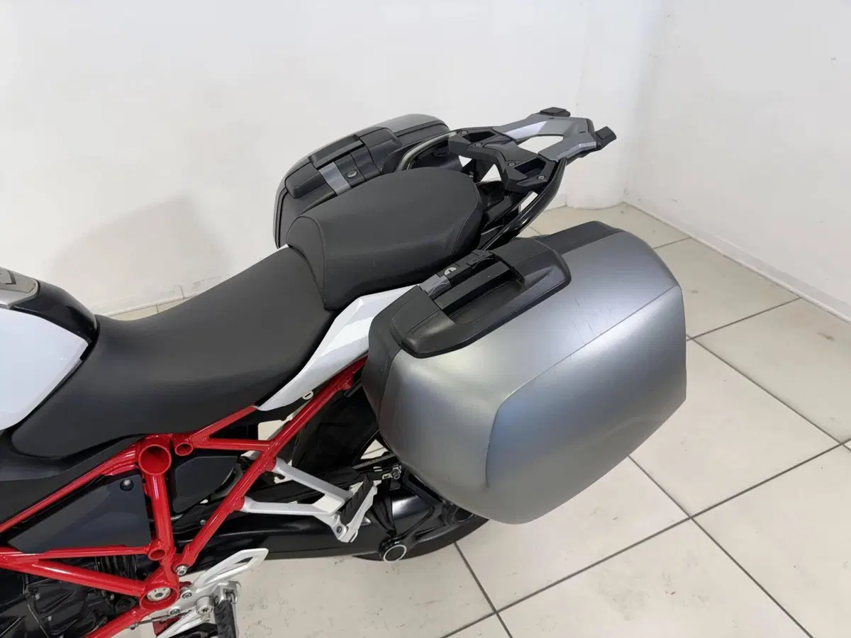 Bmw R 1200 R (2015 - 16) (9)