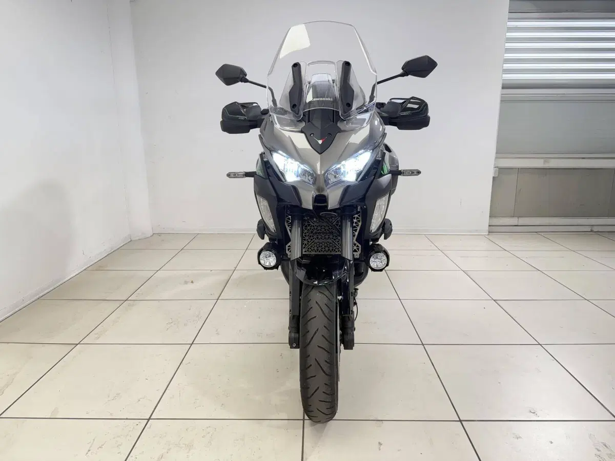 Kawasaki Versys 1100 SE (2025 - 26) (3)
