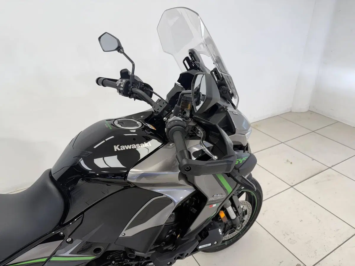 Kawasaki Versys 1100 SE (2025 - 26) (8)