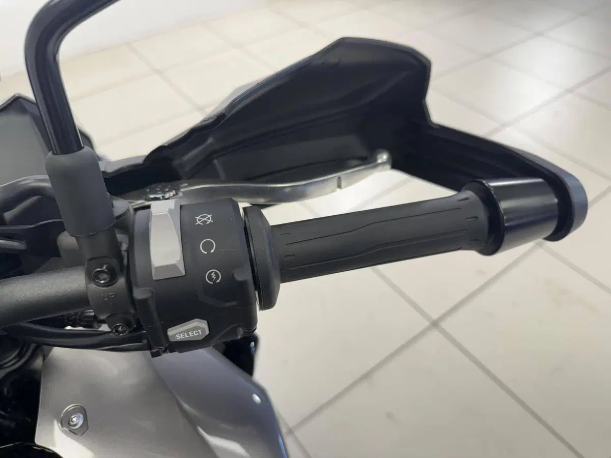 Kawasaki Versys 1100 SE (2025 - 26) (11)