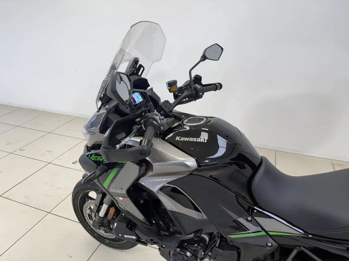 Kawasaki Versys 1100 SE (2025 - 26) (18)