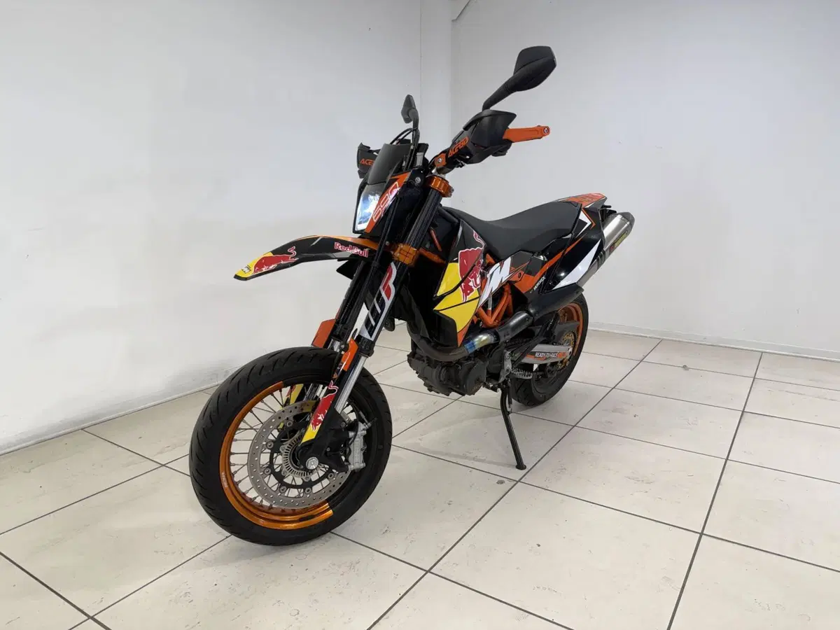 KTM 690 SMC R (2012 -17) (2)
