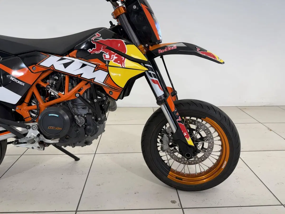 KTM 690 SMC R (2012 -17) (12)