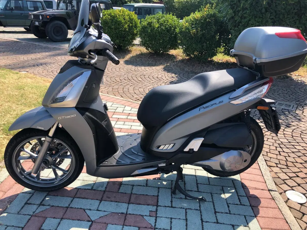 Kymco People 300i GT ABS (2016 - 20) (7)