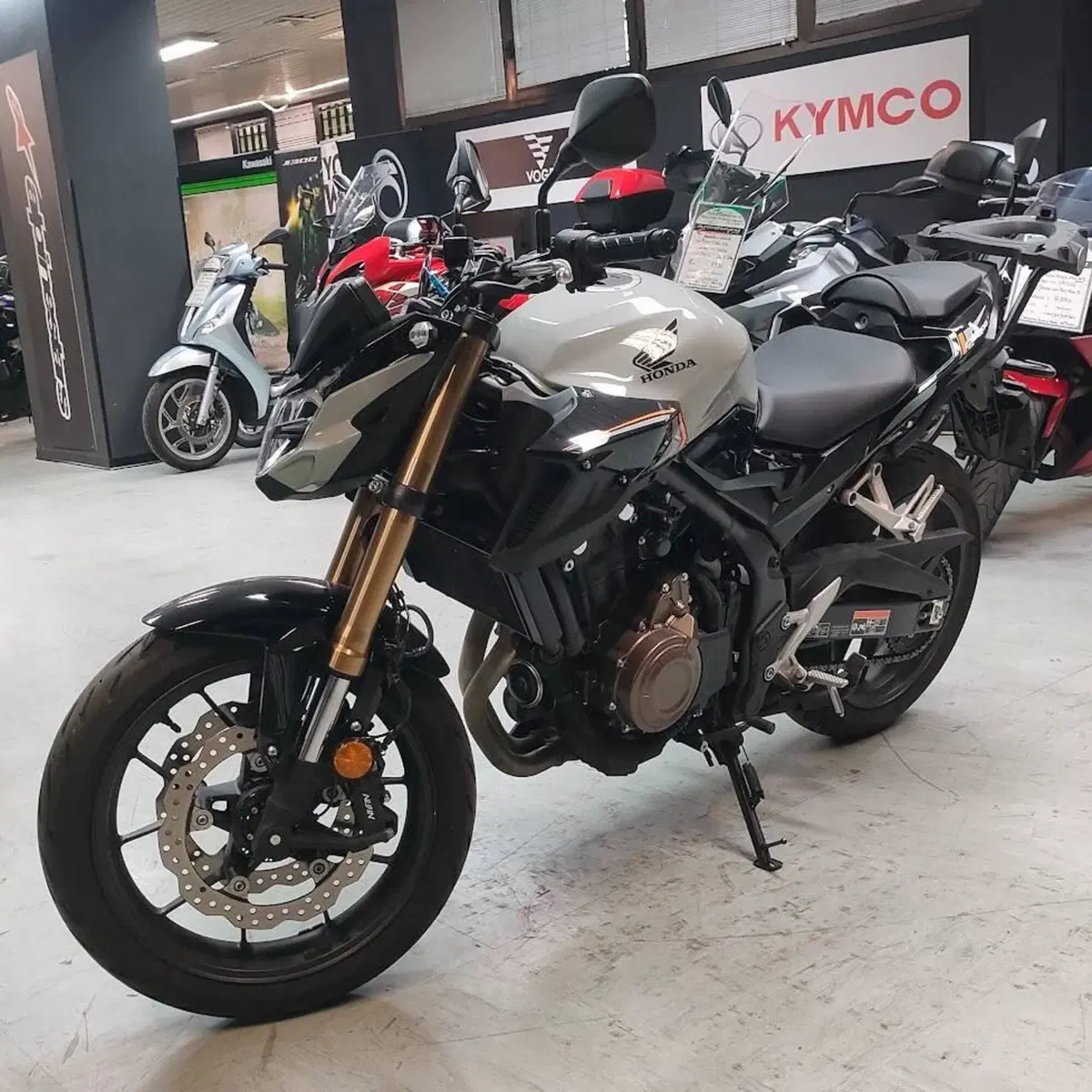 Honda CB 500 F (2022 - 23) (2)