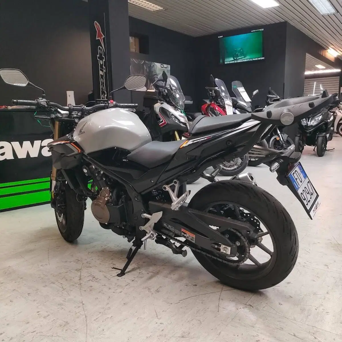 Honda CB 500 F (2022 - 23) (6)
