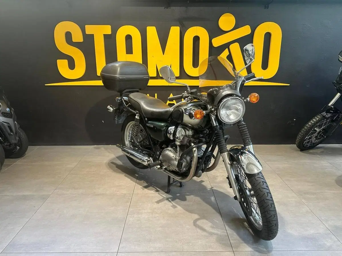 Kawasaki W 800 (2010 - 17) (2)
