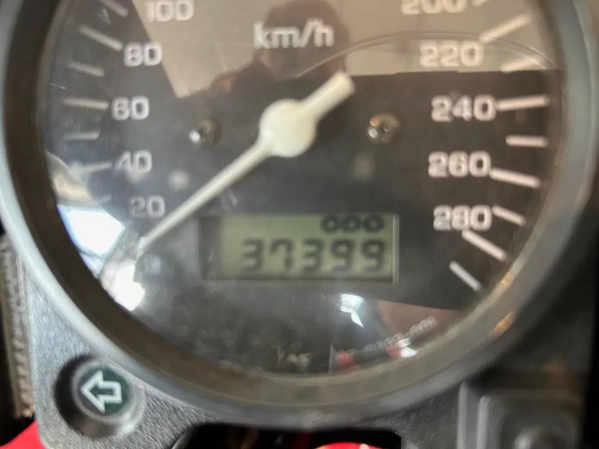 Honda VTR 1000 F Firestorm (1997 - 00) (7)