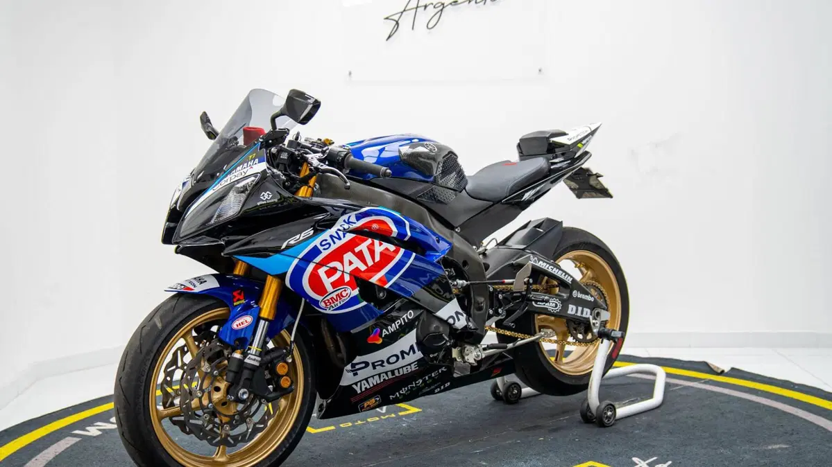 Yamaha YZF R6 (2010 - 16) (8)