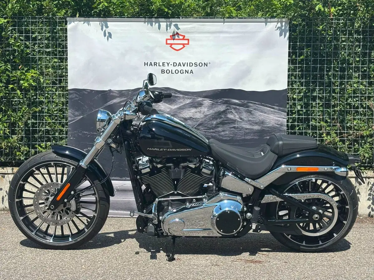 Harley-Davidson Breakout 117 (2025 - 26) (2)