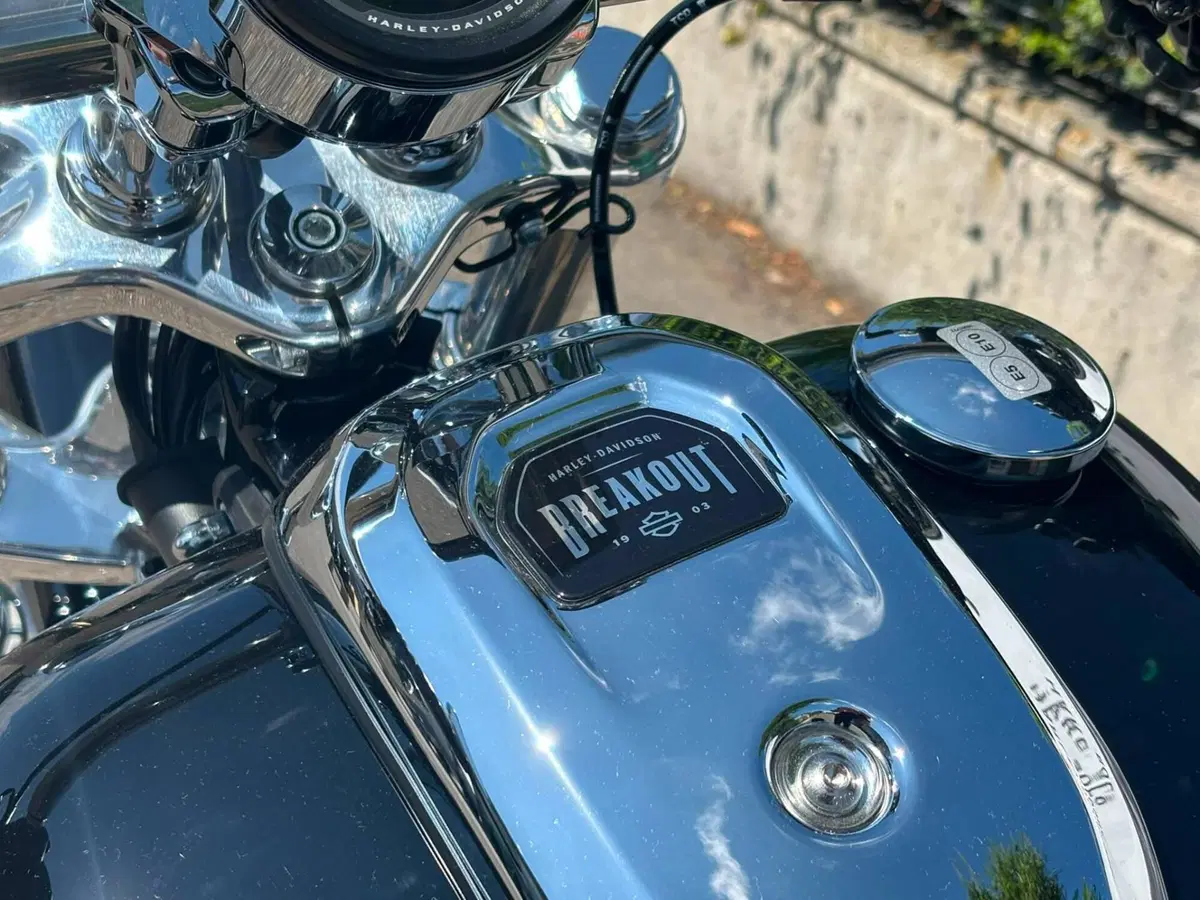 Harley-Davidson Breakout 117 (2025 - 26) (4)