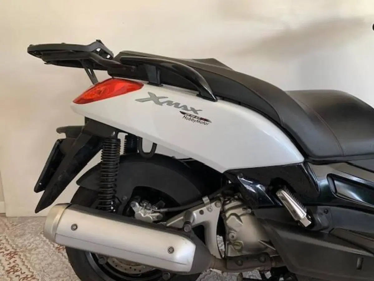 Yamaha X-Max 250 (2007 - 09) (4)