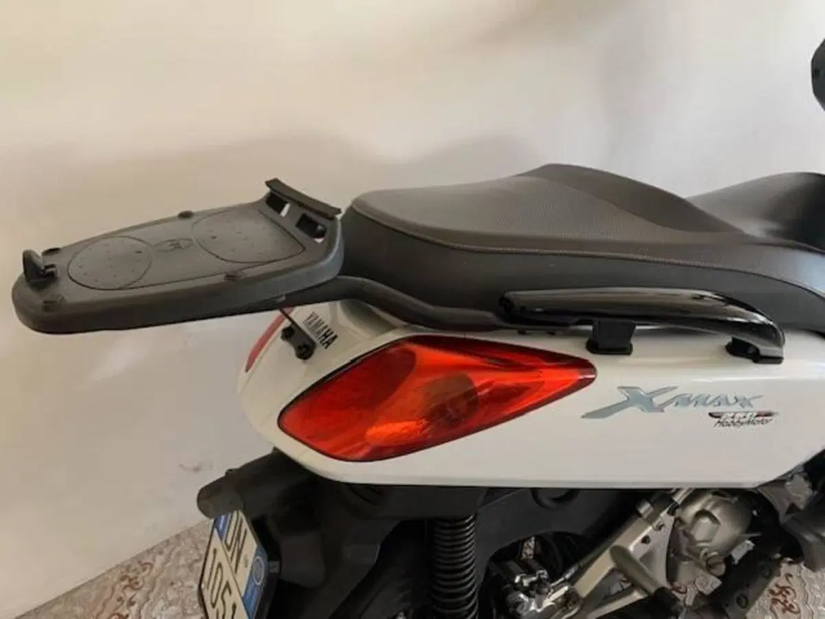 Yamaha X-Max 250 (2007 - 09) (5)