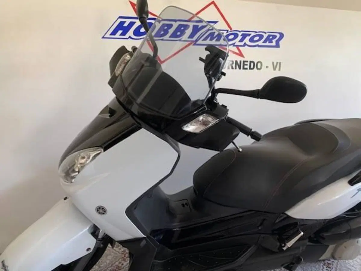 Yamaha X-Max 250 (2007 - 09) (7)