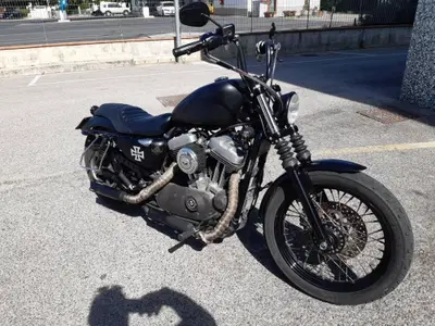 Harley-Davidson 1200 Custom (2007 - 13) - XL 1200C usata