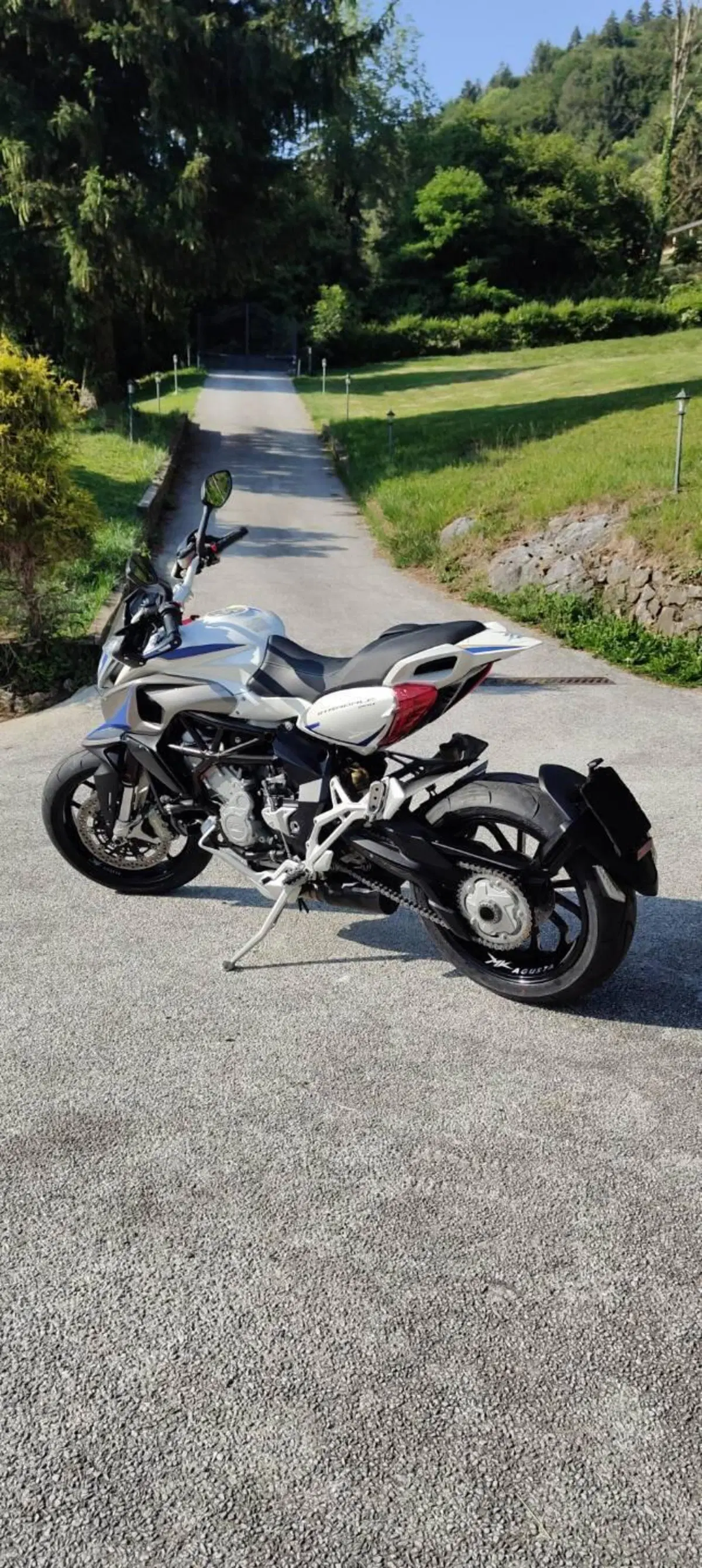 MV Agusta Stradale 800 EAS ABS (2015 - 17) (5)