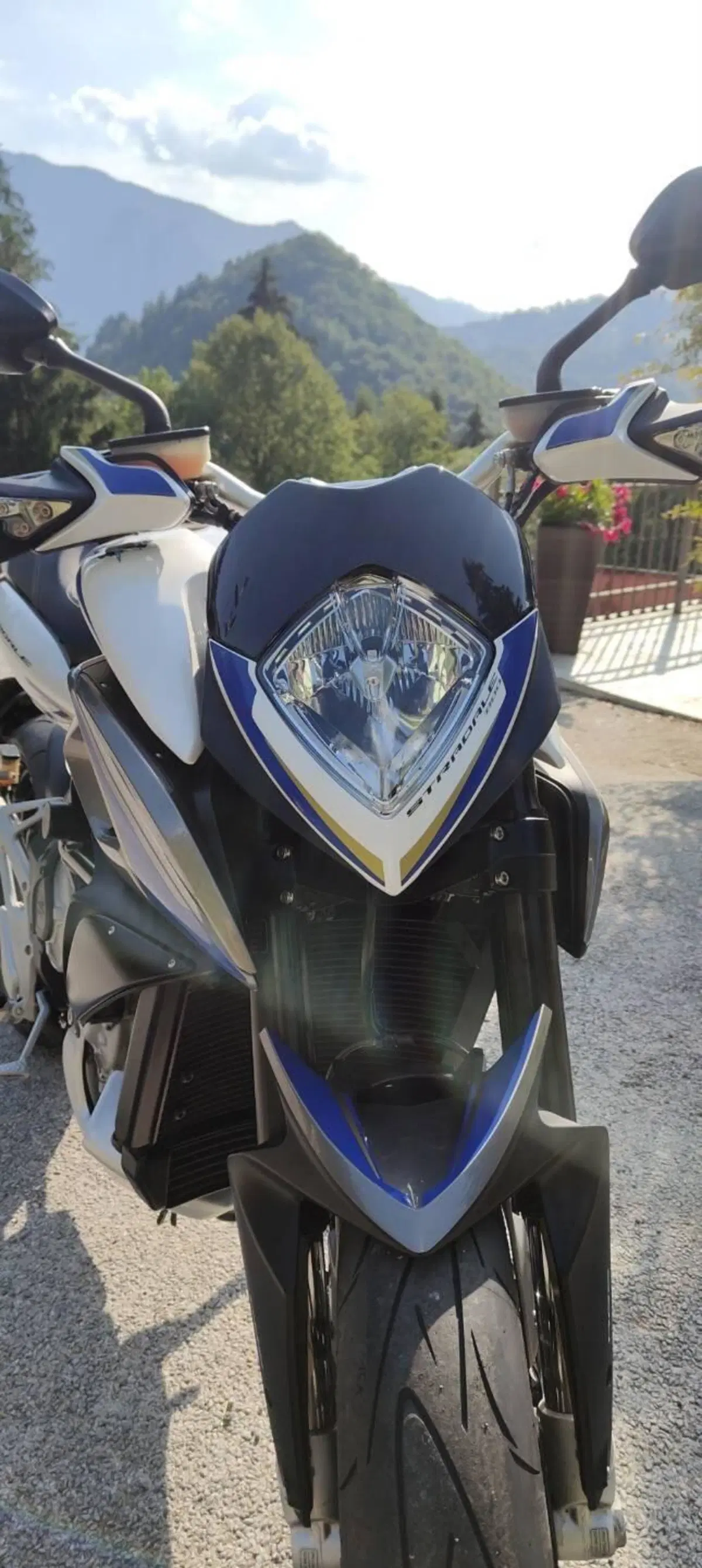 MV Agusta Stradale 800 EAS ABS (2015 - 17) (8)