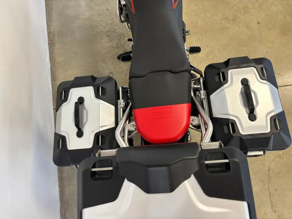Ducati DesertX (2022 - 25) (7)