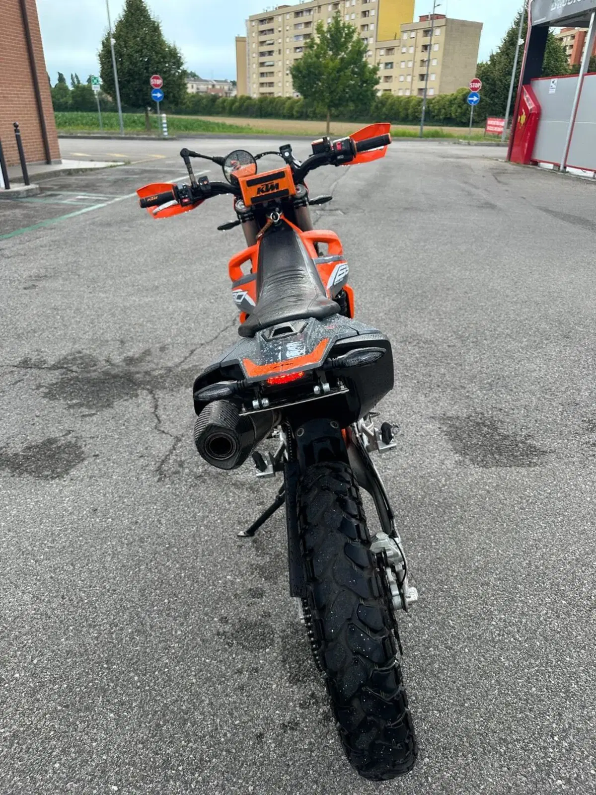 KTM 690 Enduro R (2021) (8)