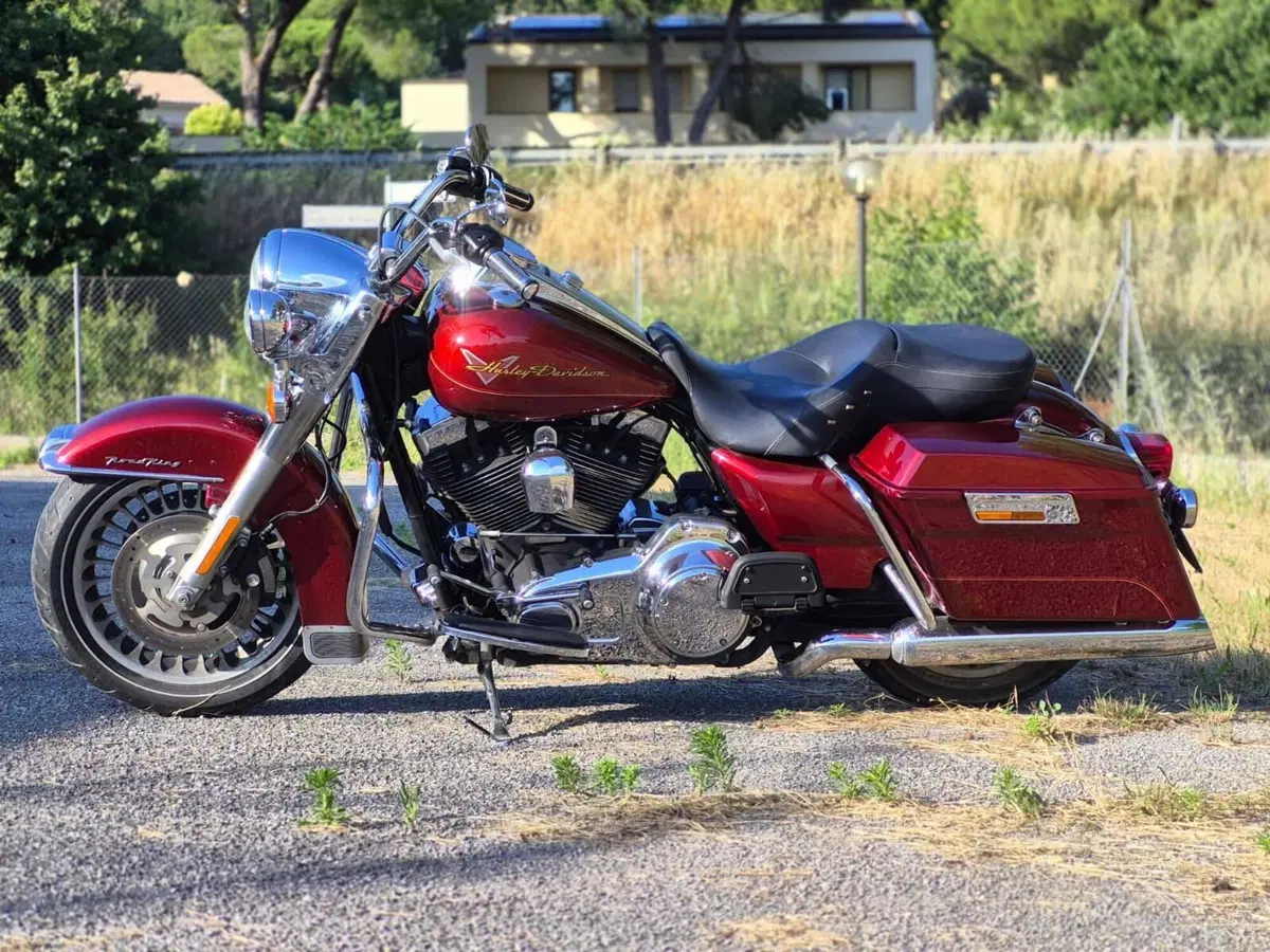 Harley-Davidson 1584 Road King Classic (2007 - 10) - FLHRC (6)