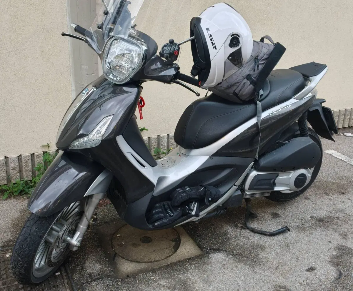 Piaggio Beverly 300 i.e. (2010 - 16)
