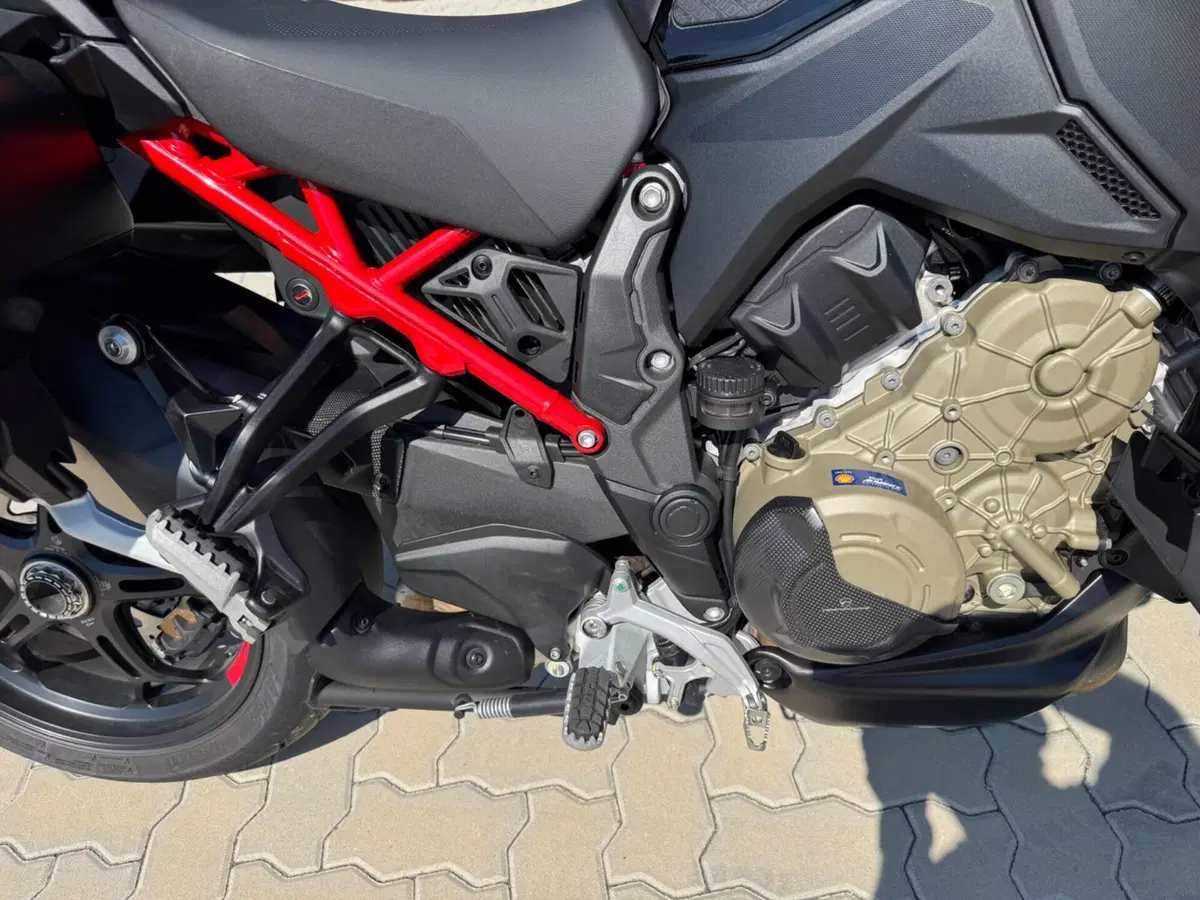 Ducati Multistrada V4 Pikes Peak (2025 - 26) (10)
