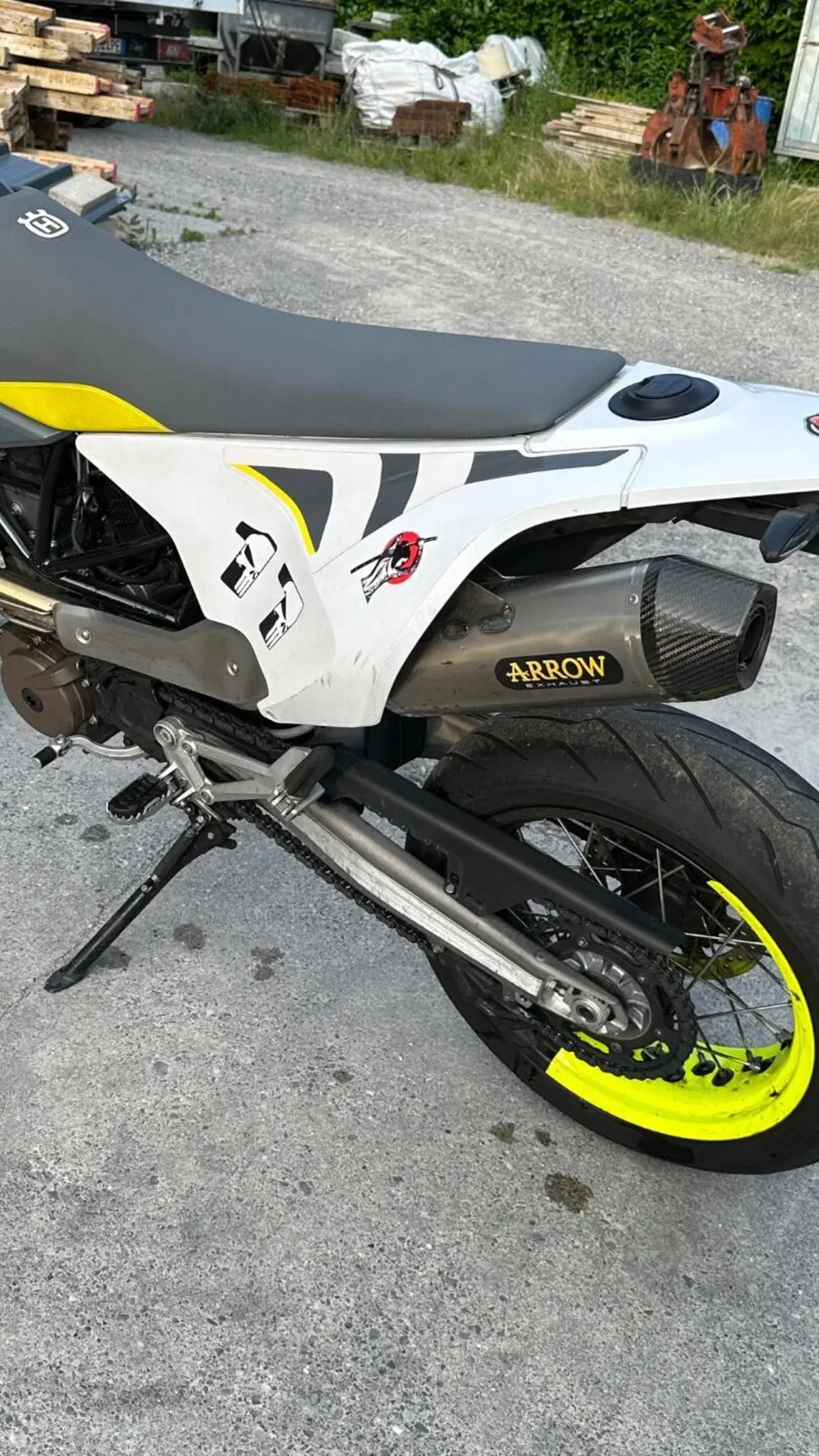 Husqvarna 701 Supermoto (2022) (5)