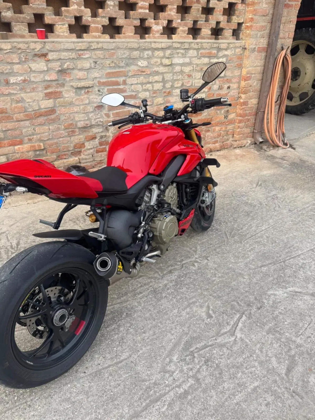 Ducati Streetfighter V4 S (2023 - 24) (3)